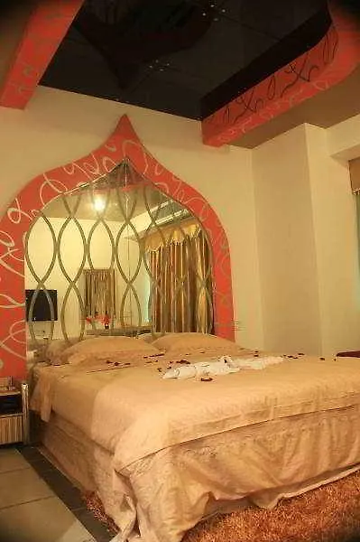 ****  Sanjin Holiday Hotel Szanja Kína